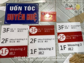 Bảng tên tầng mica